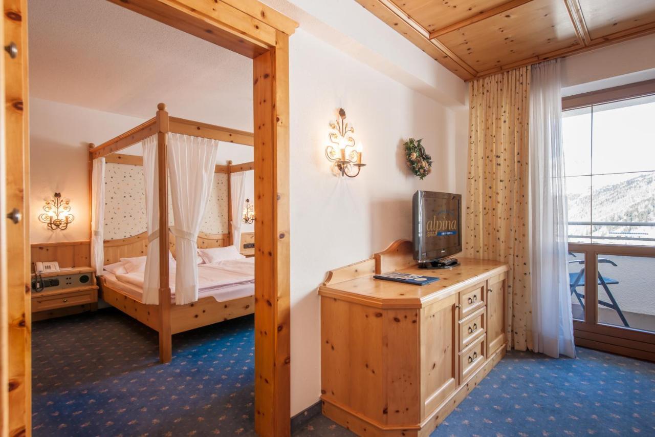 Hotel Alpina Deluxe Obergurgl Room photo